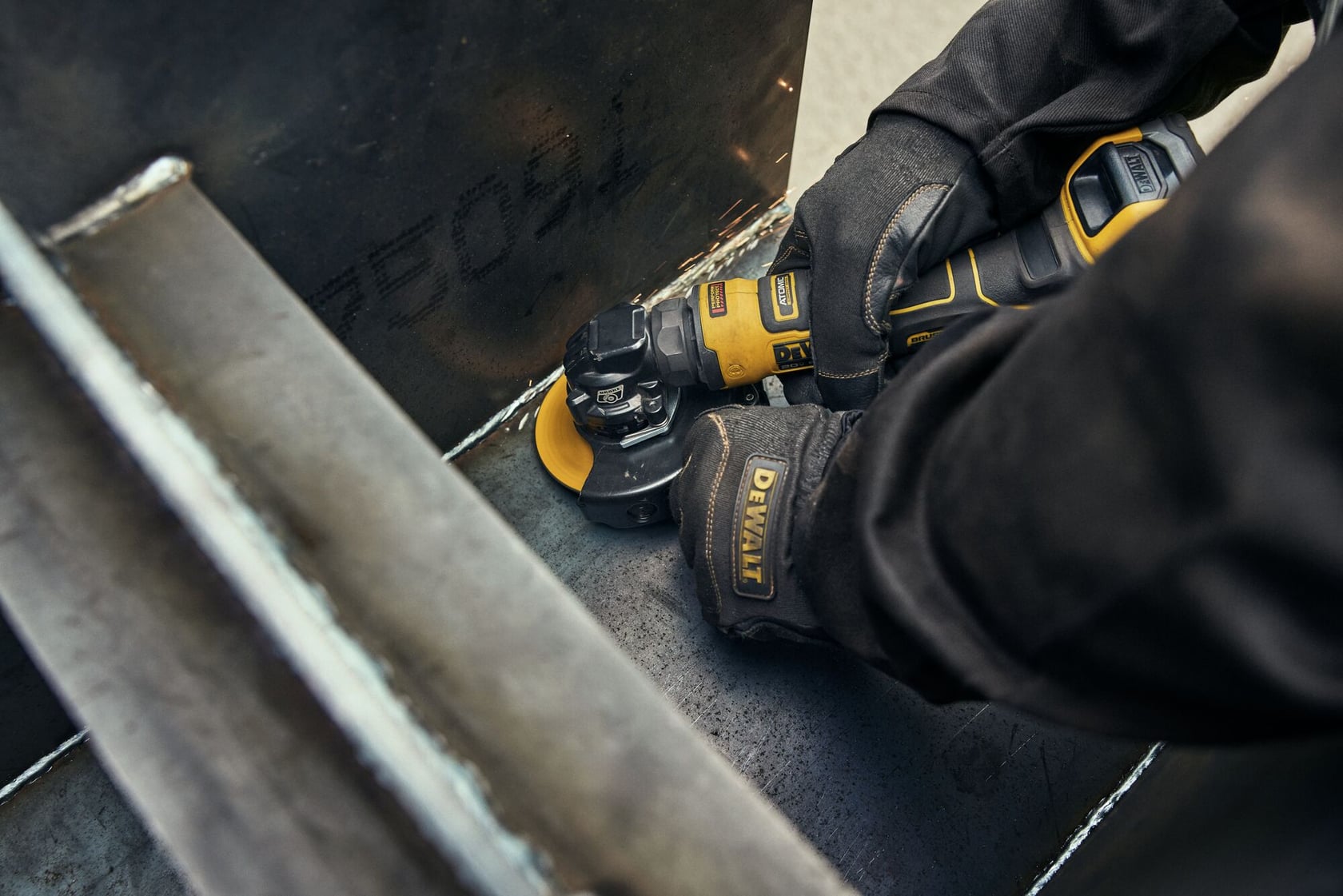 ATOMIC grinder grinding metal